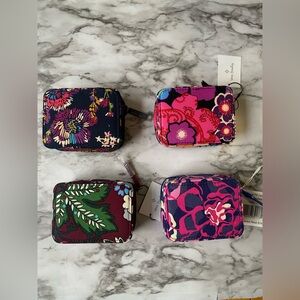 Brand snew Vera Bradley Travel Pill Case